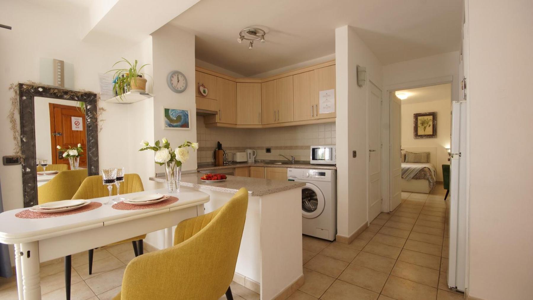 Apartamento Familiar Con Piscina Con Wi Fi En Los Cristianos لوس كريستيانوس المظهر الخارجي الصورة