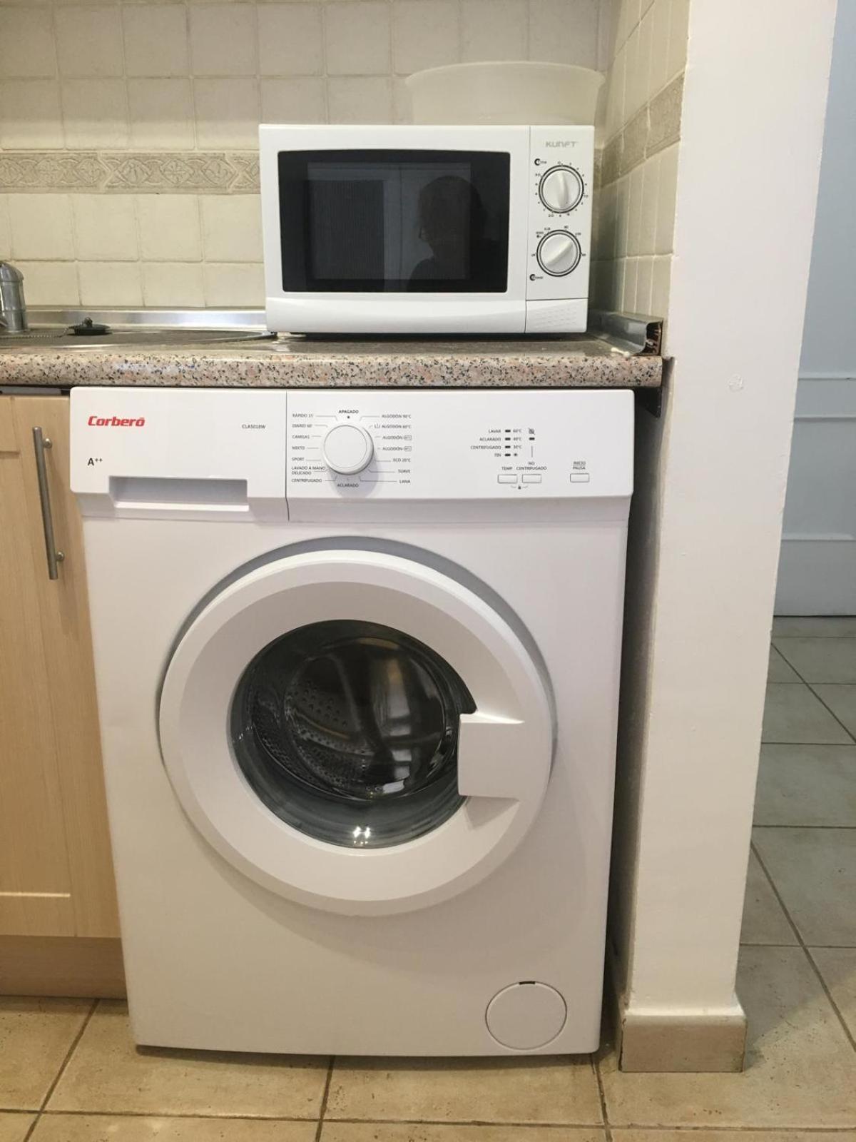 Apartamento Familiar Con Piscina Con Wi Fi En Los Cristianos لوس كريستيانوس المظهر الخارجي الصورة